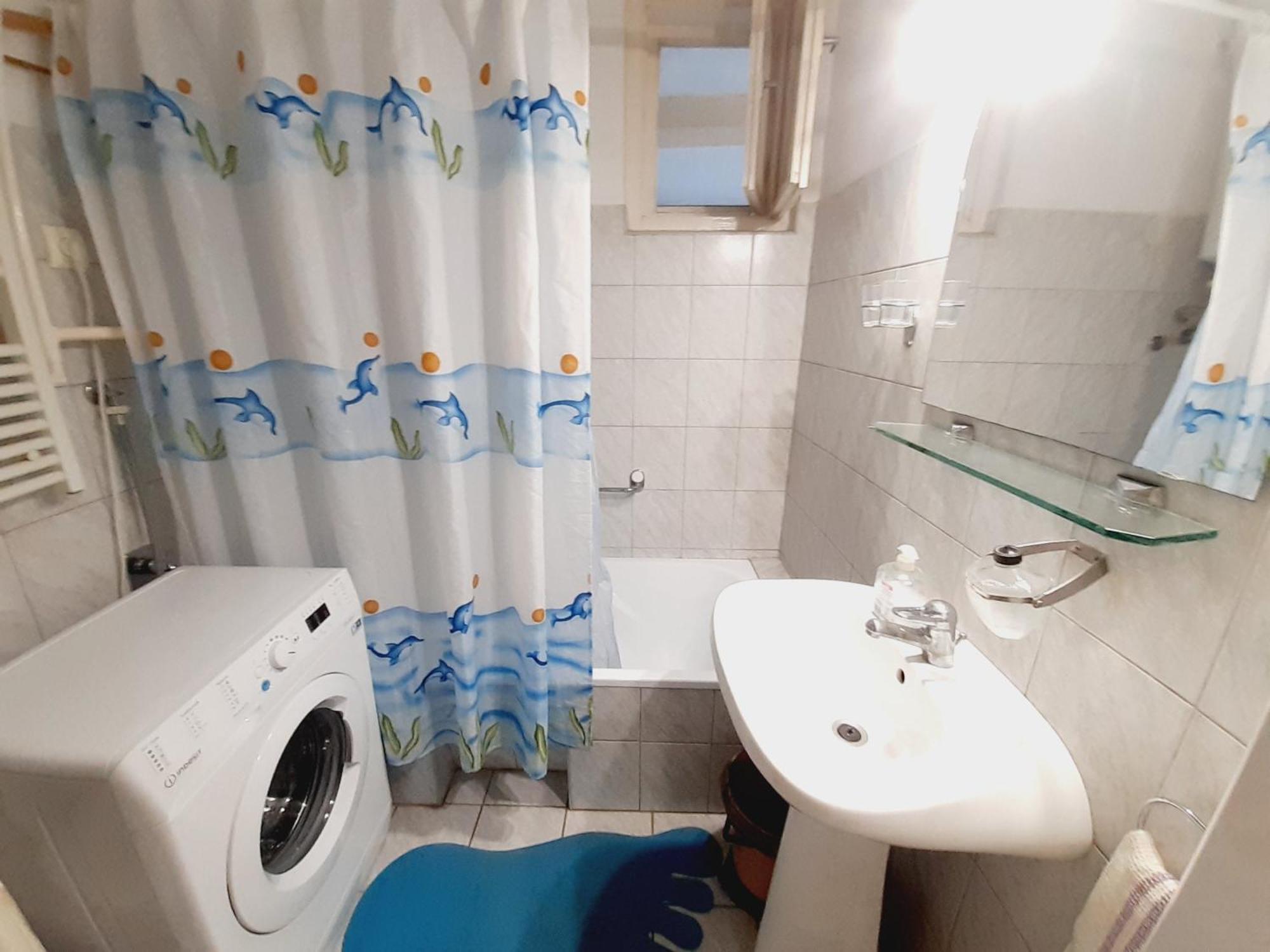 Livi Apartman Merevfalu Kerti Medencevel Fonyód Екстериор снимка